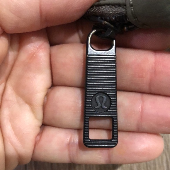 LULULEMON OG Everywhere Belt Bag 1L - Armory - Picture 4 of 13